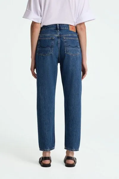 Kings Of Indigo Kings Of Indigo Jeans Caroline Cropped - Mid Rise Tapered - Lewisboro Mid Used – Produktbild 4 von 4