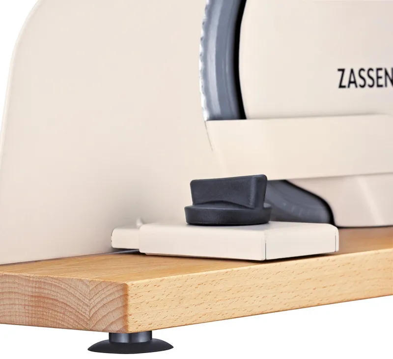 Zassenhaus Zassenhaus manuelle Brotschneidemaschine "PURE" mit Saugfüßen und Tischklemme – Produktbild 6 von 6