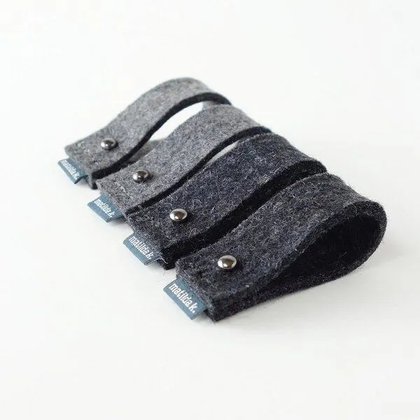 matilda k. manufaktur matilda k. manufaktur Tropfenfänger aus Filz mit Geschenkkarte für Weinflaschen 'gustav', 2x anthrazit und 2x dunkelgrau, – Produktbild 1 von 2