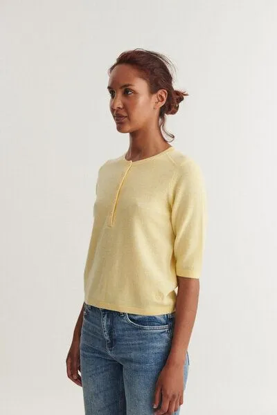 Basic Apparel Basic Apparel Strickshirt mit Knopfleiste SELEM Granddad aus Merinowolle, Gelb-sunlight, – Produktbild 3 von 4