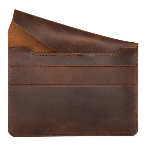 hecho. hecho. Leder Hülle für MacBook Pro 13", 14“, 15" & 16" | „Fernando“ | Handmade & Fair (Lederhülle, Ledertasche, Tasche) – Produktbild 3 von 8