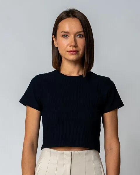 GORG GORG Damen Geripptes Cropped T-Shirt aus Bio-Baumwolle & TENCEL Modal, Schwarz, – Produktbild 1 von 4