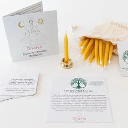 Divasya Divasya Geschenkset | 20-Minuten-Kerzen für Meditation & Achtsamkeit | I am grounded & strong – Produktbild 1 von 1