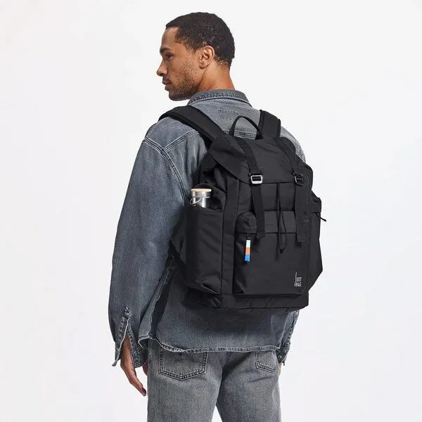 GOT BAG GOT BAG Flap Pack LARGE Rucksack mit Laptopfach aus RE:PET, Schwarz (black), – Produktbild 1 von 4
