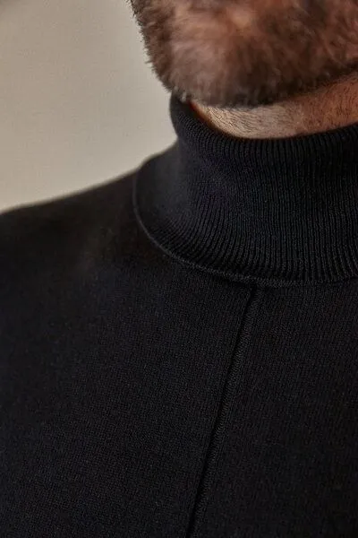 About Companions About Companions Klassischer, gestrickter Rollkragenpullover AVID aus Bio-Baumwollgarn, Schwarz (eco black), – Produktbild 3 von 4