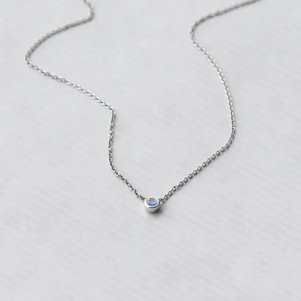 Eppi Eppi Minimalistischer Kettenanhänger in Silber und mit Mondstein Glosie, Rosa, – Produktbild 2 von 4