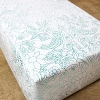 Bow & Hummingbird Bow & Hummingbird Geschenkpapier Strawberry Field – Produktbild 1 von 1