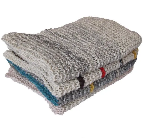 ingegerd ingegerd - handgestrickte Babydecke in naturgrau – Produktbild 1 von 3