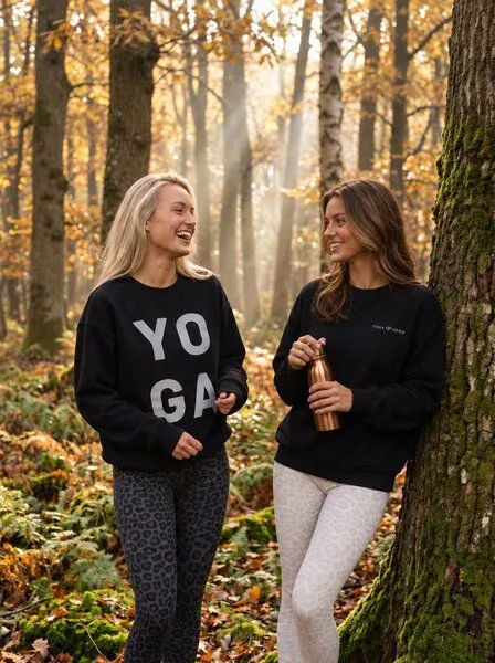 Yoga Hero Yoga Hero Damen Oversize Sweatshirt aus Bio-Baumwolle – Zen Schwarz, Schwarz, – Produktbild 1 von 4