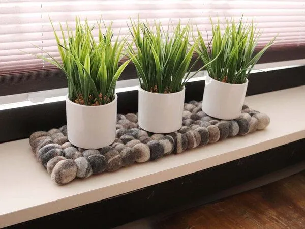 WoolFit WoolFit handgefilzte Deko aus Filzkugeln, vielseitig einsetzbar, Grau, – Produktbild 2 von 4
