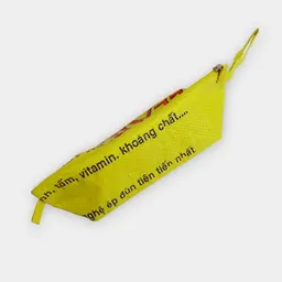 REFISHED fair fashion REFISHED fair fashion Penal 'PENCIL CASE' - upcycelte Fischfuttersäcke – Produktbild 1 von 1