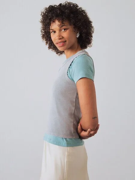 Honest Basics Honest Basics Damen Basic T-Shirt aus Bio- und recycelter Baumwolle, Riffgrün, – Produktbild 4 von 4