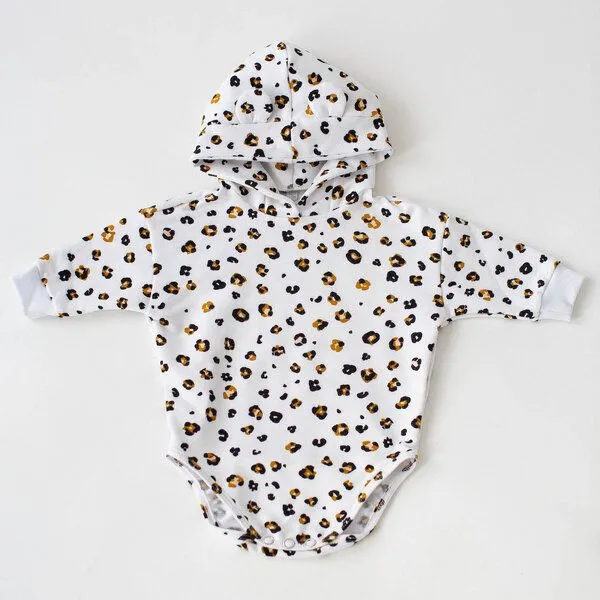 NoniKids Berlin Baby Hoodie *Leopard weiß* Bio Baumwolle | NoniKids Berlin – Produktbild 1 von 3