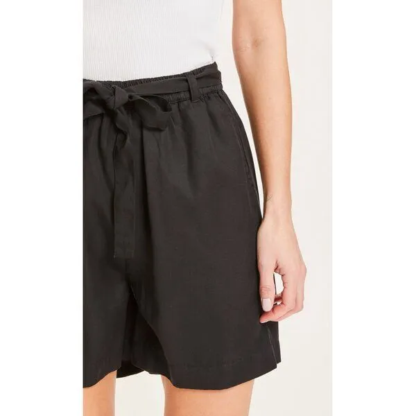KnowledgeCotton Apparel KnowledgeCotton Apparel Paperbag Shorts TULIP aus Tencel, Schwarz (black jet), – Produktbild 3 von 3