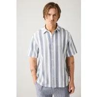 KnowledgeCotton Apparel KnowledgeCotton Apparel Herren vegan Hemd Relaxed Stripe Kurzärmelig Blau – Produktbild 1 von 1