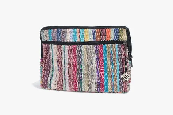 Himal Hemp Himal Hemp Laptop Sleeve aus Recycle-Sari 13-15 und 16 Zoll – Produktbild 1 von 4