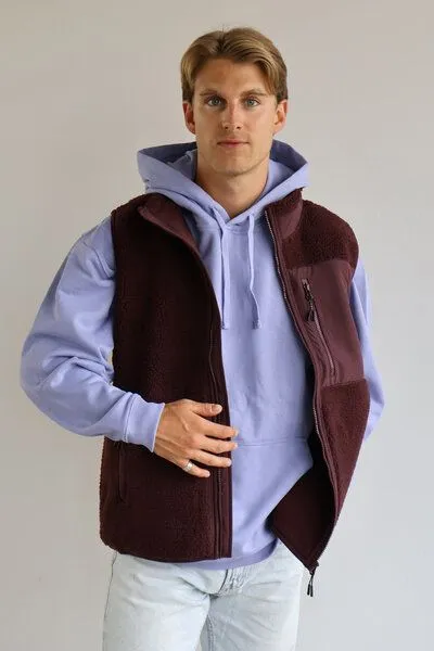 Kultgut Kultgut New Recycling Generation - Kuschelige Sherpa Fleeceweste / With Love, Dunkelrot, – Produktbild 1 von 4