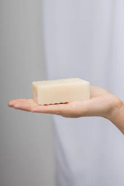 Tranquillo Tranquillo Shampoo Bar Tea Tree 100 g, Creme, – Produktbild 3 von 4