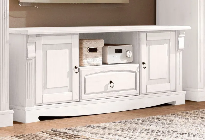 OTTO home Lowboard Anna, TV-Bank, TV-Schrank, im Landhaustil (Gesamtmaße (B/T/H): ca. 140/44/50 cm), TV-Board, Breite 140 cm, 2 Türen, 1 Schublade, Massivholz, FSC®, Weiß, – Produktbild 2 von 5
