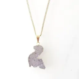 Crystal and Sage Crystal and Sage Dino Halskette mit glitzernder Kristalldruse aus Achat, vergoldet – Produktbild 1 von 1