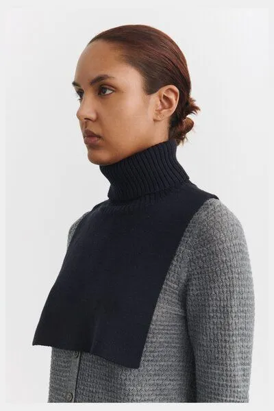 FUB FUB - Neckwarmer Merino, Blau (navy), – Produktbild 3 von 3