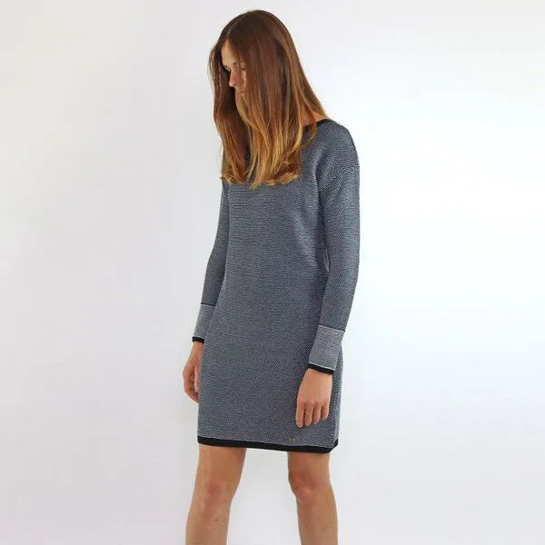 Gary Mash GARY MASH Strickkleid Lake Alma aus Biobaumwolle, Schwarz-weiß, – Produktbild 1 von 4