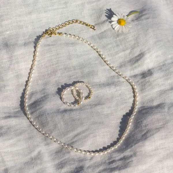 Paeoni Colors Paeoni Colors Klassische Perlenkette aus Süßwasserperlen und 18k Gold Vermeil, 925 Sterling Silber – Produktbild 3 von 4