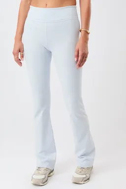 mandala MANDALA Damen vegan Hose Classic Rolldown Baby Blue – Produktbild 1 von 1