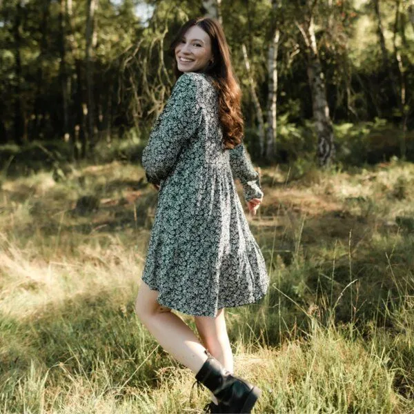 NORDLICHT NORDLICHT Kleid Ami mit Blumenmuster aus 100% Ecovero, Dunkelgrün (grün), – Produktbild 3 von 4