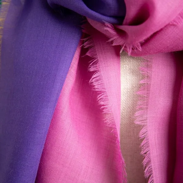 nahtur-design nahtur-design 2 Wolltücher "hauchfein", Pflaume-pink (lila), – Produktbild 4 von 4