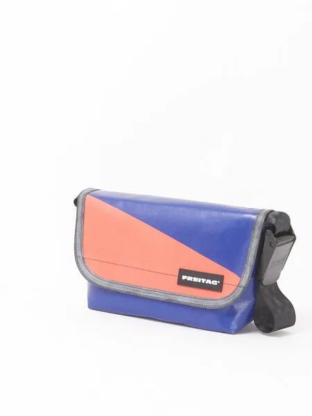 Freitag Freitag F41 Hawaii Five-O - blue red (000004289953) – Produktbild 2 von 3