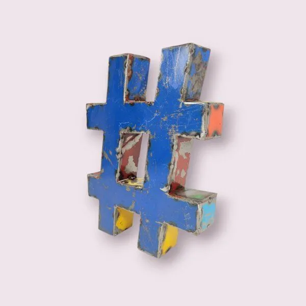 Moogoo Creative Africa Moogoo Creative Africa Sonderzeichen Hashtag "#" Raute aus recycelten Ölfässern 21/35 cm, Blau, – Produktbild 1 von 2