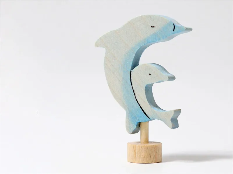 Grimms Grimms Delfine Steckfigur aus Lindenholz, bunt lasiert Höhe 7 cm, Blau, grau, mehrfarbig, – Produktbild 2 von 2