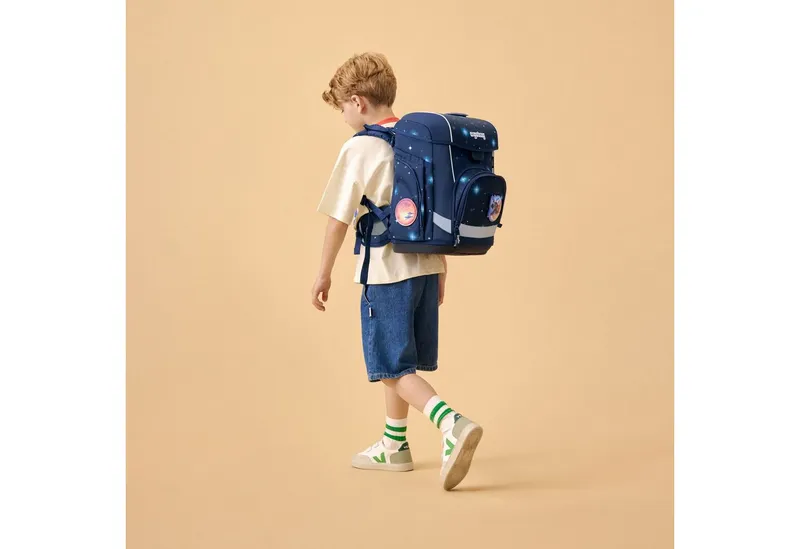 Ergobag Ergobag Schulranzen Schulranzen-Set CUBO LIGHT KoBärnikus 5-teilig, 25/26 (5-teilig), Superleicht, Hugging-Rückensystem, für kleine/schmale Kinder, Blau, – Produktbild 2 von 3