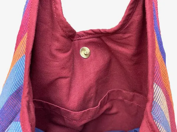 Dragolina Dragolina Ballontasche Nomad aus Webstoff der Pwo Karen, Indian summer karo (rot), – Produktbild 3 von 4