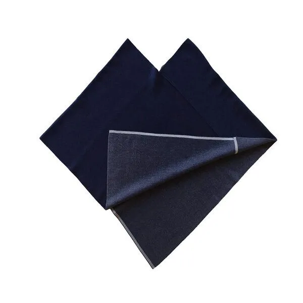 austriandesign.at austriandesign.at DreieckPoncho reversibel dünn aus extrafeiner Merinowolle, Blau/grau, – Produktbild 3 von 4