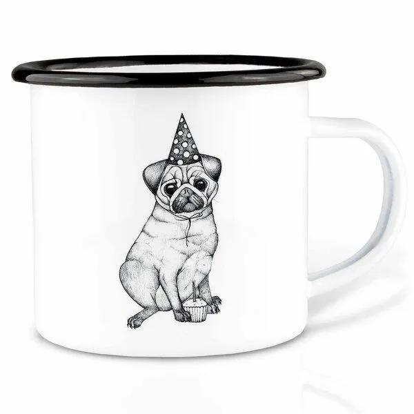 LIGARTI Emailletasse »Mops« von LIGARTI | 300 oder 500 ml | handveredelt in Deutschland | Cup, Kaffeetasse, Emaillebecher, Camping Becher – Produktbild 1 von 1