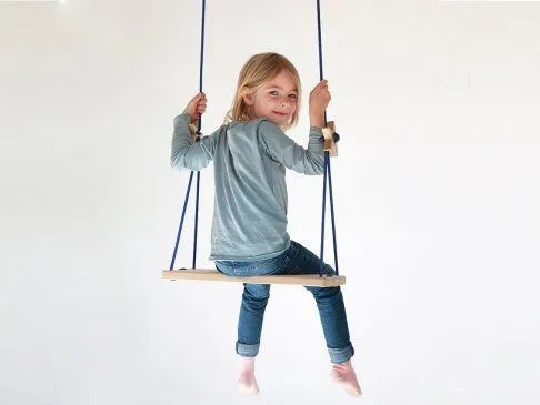 werkvoll by Lena Peter werkvoll by Lena Peter Nachhaltige Holz Kinder Schaukel FREI, Dunkelgrün, – Produktbild 2 von 7