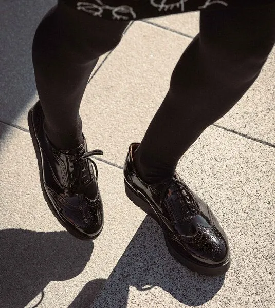 Will's Vegan Shop Will's Vegan Shop Flatform Brogues aus veganem, italienischen Leder, Schwarz, – Produktbild 3 von 4