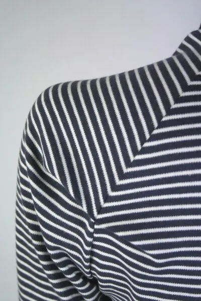FORMAT FORMAT BELL longsleeve – Produktbild 3 von 3