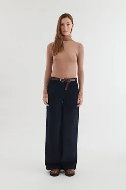 Basic Apparel Basic Apparel Cordhose MILLU mit weitem Bein aus Bio-Baumwolle – Produktbild 1 von 1