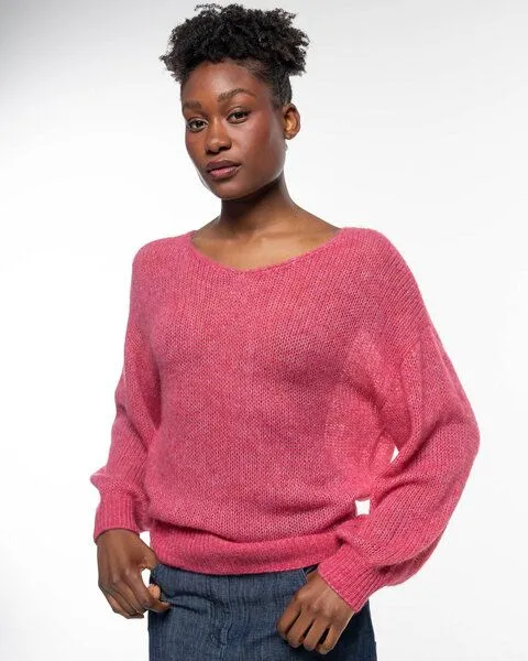 Alma & Lovis Alma & Lovis Leichter Pullover im Loose-Fit aus zartem Alpakastrick | Light V-Neck, Cherry (pink), – Produktbild 1 von 2