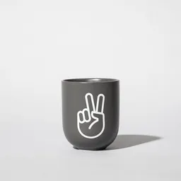 Fyngers Fyngers Handgemachter Becher aus Porzellan - Modell PEACE - Füllmenge 330ml - Mattlasur – Produktbild 1 von 1