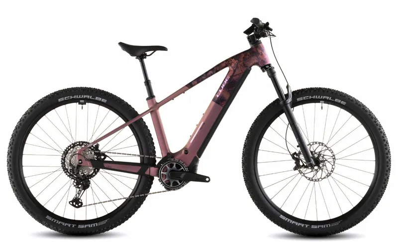Cube Cube Reaction Hybrid SLX 800 Pink Modell 2026 – Produktbild 1 von 2