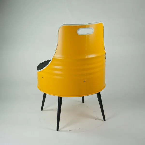 Lockengelöt Lockengelöt Stuhl aus einem Hamburger Ölfass, Sonnengelb (gepulvert), – Produktbild 1 von 2