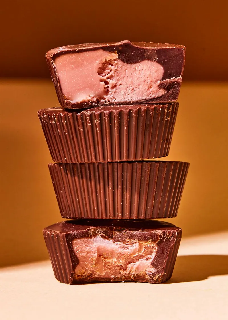 KoRo Bio Nut Butter Cups Cashew-Strawberry 12 x 3 x 13 g – Produktbild 2 von 5