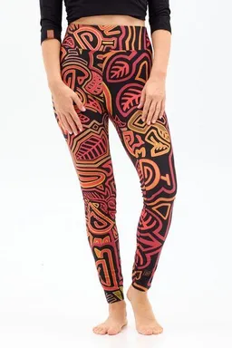 KOKOworld Leggings Gallo Damen – aus Bio-Baumwolle mit Elasthan – nachhaltige Yoga-Leggings im einzigartigen KOKOworld-Print – fair & bequem für Pilates, Alltag & Reisen – Produktbild 1 von 1