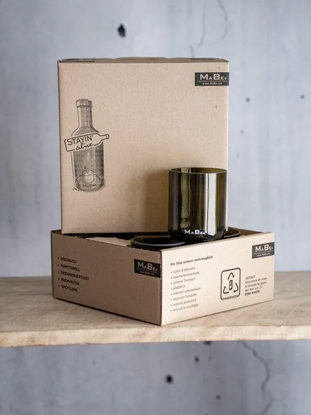 MaBe MaBe Set 4 Trink Gläser UPCYCLING - nachhaltiges Geschenk für Hochzeit - Einzug - Geburtstag - Ostern, Oliv, – Produktbild 1 von 4