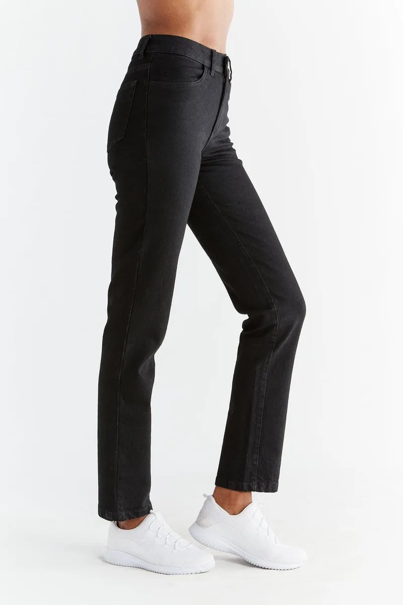 Evermind Evermind Damen vegan Jeans Straight Fit Coal Black, Schwarz, – Produktbild 1 von 2