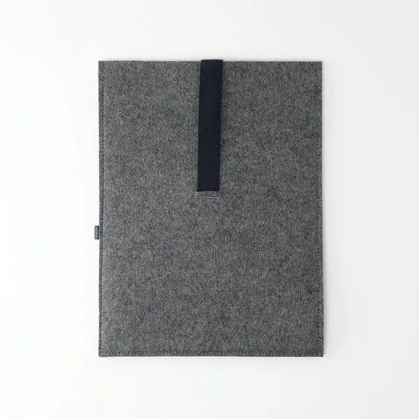 matilda k. manufaktur matilda k. manufaktur Minimalistische Hülle aus Wollfilz 'moritz' (mit Einsteckfach) für Tablet | für apple ipad | ipad air | ipad pro 11 | 12,9 zoll, Green, – Produktbild 1 von 8
